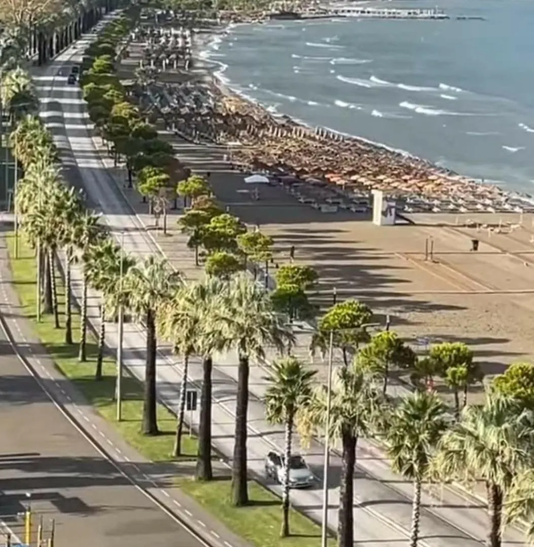City Beachfront Apartments Vlore